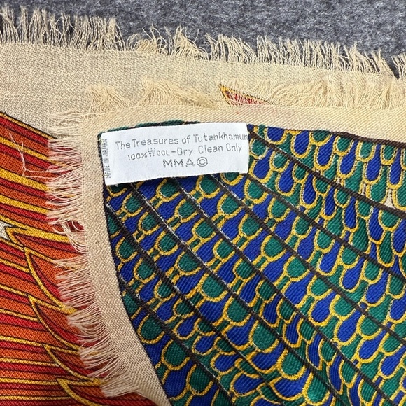 1976 The Treasures of Tutankhamun Vibrant Orange and Blue Patterned Fabric 100% - Picture 2 of 4